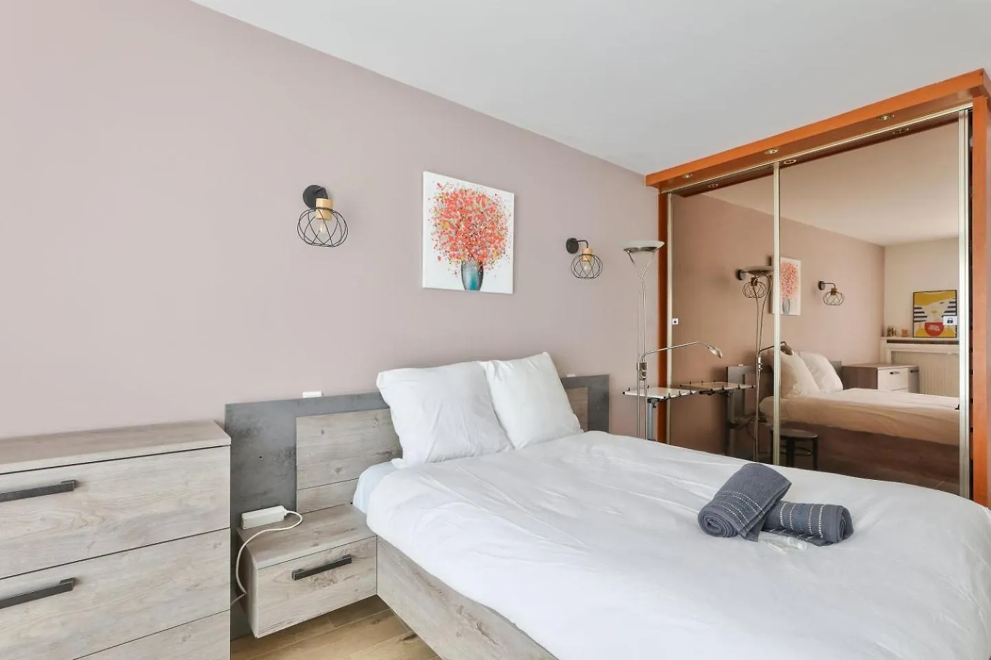 Moderne T2 Avec Balcon Proche Du Bois De Vincennes